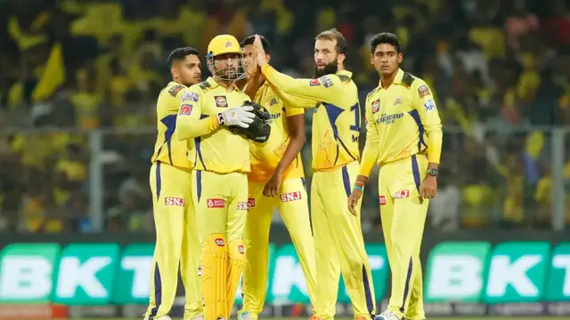 WATCH: धोनी रिव्यु सिस्टम के आगे फिर फेल हुए अंपायर, तो MS Dhoni ने उड़ाया मजाक