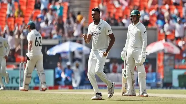 Video – “एक ही ओवर में लपेट दिया…!” Ravichandran Ashwin की घातक गेंदबाजी से ऑस्ट्रेलिया खेमे में खलबली, 1 ओवर में झटके 2 विकेट