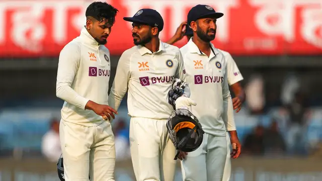IND vs AUS मैच में ऑस्ट्रेलिया ने चुनी पहले बल्लेबाजी, रोहित शर्मा ने इस खिलाड़ी को किया टीम से बाहर, इस मैच विनर को मिला मौका