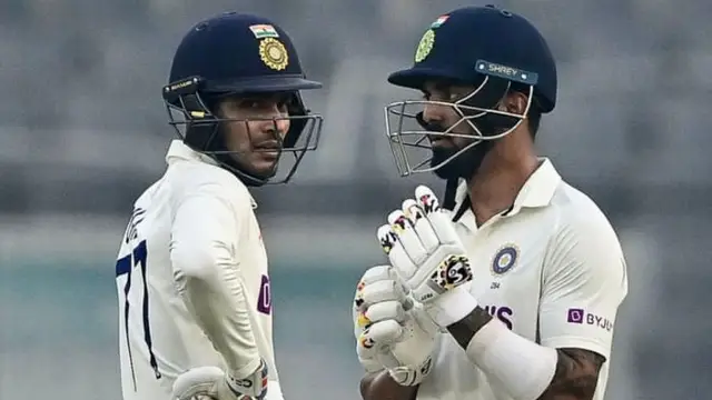 “भाई हनीमून के लिए चले जाओ…!” दूसरे टेस्ट में फिर मिला मौका तो लोगों ने किया KL Rahul को ट्रोल, इंटरनेट पर जमकर वायरल हो रहे ये मजेदार मीम्स
