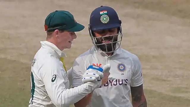 Virat Kohli की बल्लेबाजी के फैन हुए ऑस्ट्रेलिया के कप्तान स्मिथ, शतक पूरा होते ही विराट को दी बधाई, सोशल मीडिया पर वायरल हो गया वीडियो