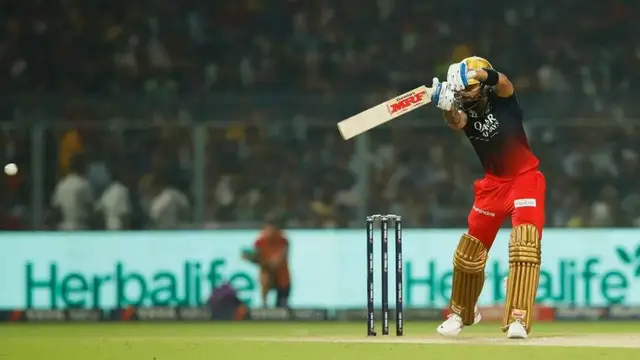 Virat Kohli और शाहरुख खान फैंस के बीच छिड़ी जंग, ट्विटर पर ट्रेंड हुआ ‘चोकली’