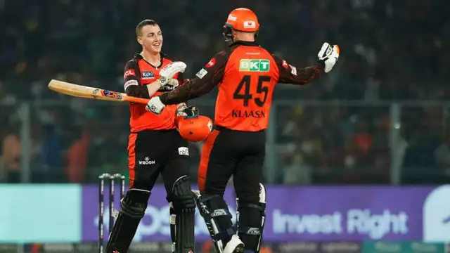 Harry Brooke ने दिखाया 13 करोड़ का दम, 55 गेंदों में 100 जड़कर लूटी महफिल