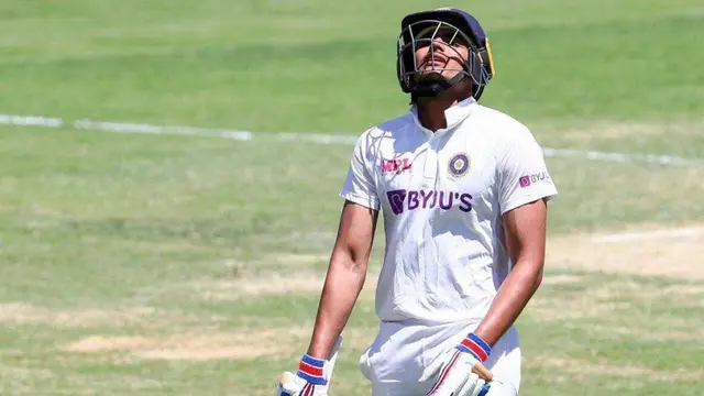 “सारा से मिलने जाने की जल्दी थी क्या…!” Shubman Gill के जल्दी आउट होने पर फैंस ने लगाई क्लास, सचिन और सारा का भी जमकर उड़ा मजाक