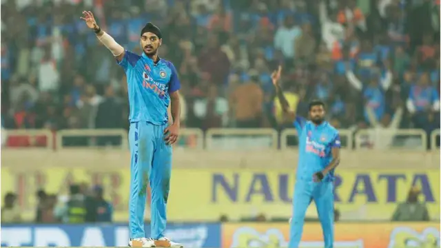 Arshdeep Singh को फाइनल ओवर में पड़े 6,6,6,4, कप्तान Hardik Pandya हुए गुस्सा