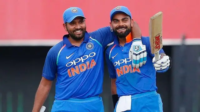 Rohit Sharma- Virat Kholi की दुश्मनी की बात करने वालों को मिला मुंहतोड़ जवाब, विराट ने मैदान में रोहित को लगाया गले