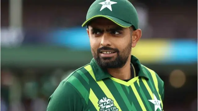 “बाप हमेशा बाप ही रहेगा, बेटा कभी बाप नहीं बन सकता” ICC ने Babar Azam को दिया क्रिकेटर ऑफ द ईयर अवार्ड, भड़क गए इंडियन फैंस