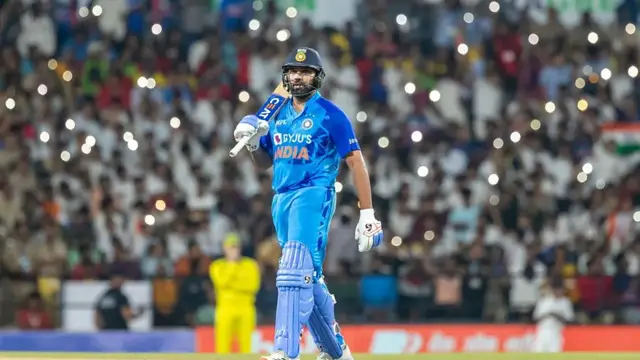 भारत बनाम ऑस्ट्रेलिया 2022: क्रिकेट बिरादरी की प्रतिक्रिया भारत की दूसरे T20I में 6 विकेट की जीत में रोहित शर्मा चमके
