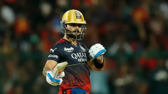 VIDEO: मार्क वुड की 149 की रफ़्तार वाली गेंद पर Virat Kohli ने जड़ा तूफानी छक्का, देखकर केएल राहुल ने भी बजाई ताली