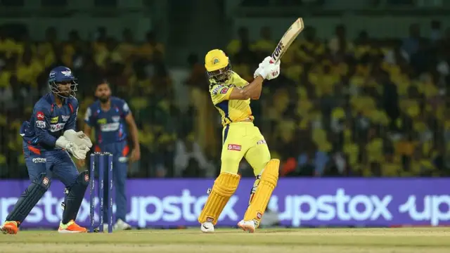 VIDEO: ऋतुराज गायकवाड़ ने एक ओवर में जड़े 3 छक्के, तो उड़े KL Rahul और गेंदबाज के होश