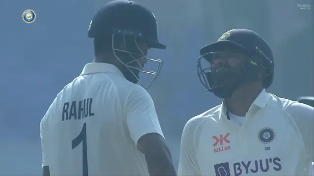 KL Rahul को मौका दे पछता रहे कप्तान रोहित, बीच मैच में कर दी ऐसी बेवकूफी, अब वायरल हुआ वीडियो