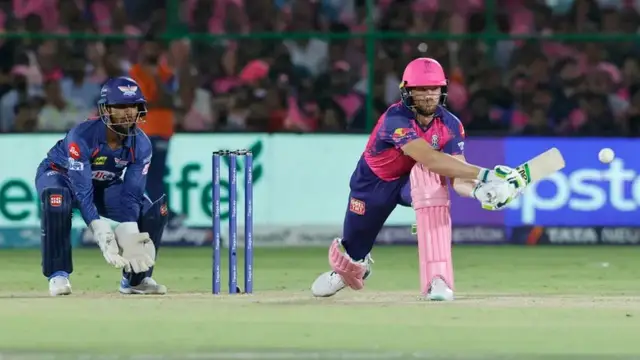 Jos Buttler ने लगाया 112 मीटर का तूफानी छक्का, स्टेडियम के बाहर जाकर गिरी गेंद, देखें वायरल VIDEO