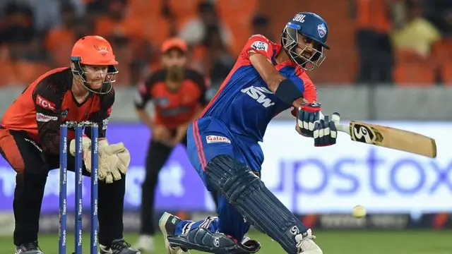 “इससे अच्छा तो ड्रीम11 पर टीम बना लेती…!” SRH vs DC मैच में हारी हैदराबाद तो काव्या मारन का उड़ा मजाक, देखे मजेदार मीम्स