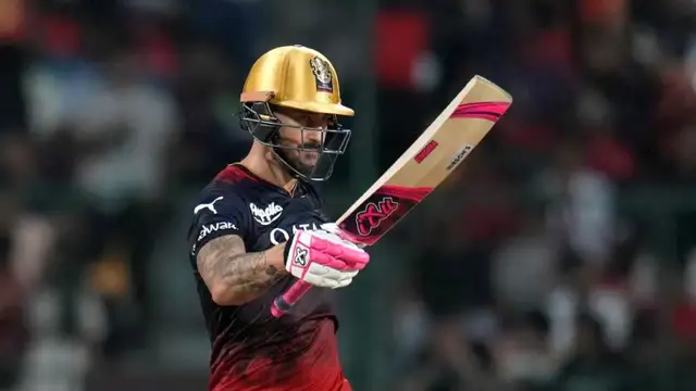 RCB की हार से बेहद गुस्से में नजर आये Faf du Plessis, इस खिलाड़ी को ठहराया हार का जिम्मेदार, विराट कोहली के बारे में कह दी ऐसी बात
