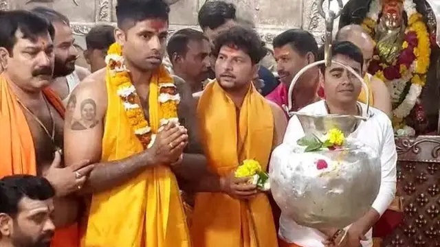 उज्जैन के बाबा महाकाल मंदिर में दिखे भारतीय स्टार क्रिकेटर Surya Kumar Yadav