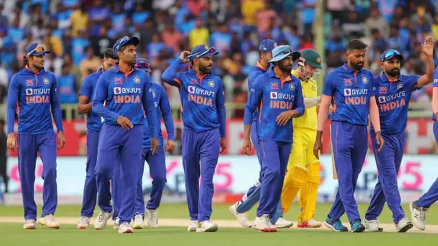 IND vs AUS तीसरे वनडे में रोहित शर्मा चलेंगे ऐसी चाल, ऑस्ट्रेलिया के चारों खाने हो जायेंगे चित, ओपनिंग जोड़ी लेकर रचेंगे नई रणनीति