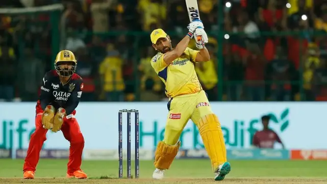 MS Dhoni को पहली बार IPL 2023 में आया गुस्सा, साथी खिलाड़ी को दी गाली, वायरल हुआ VIDEO