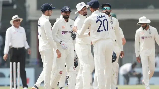 IND vs AUS: चौथे टेस्ट में कप्तान रोहित शर्मा करेंगे टीम में 2 बड़े बदलाव! इस खिलाड़ी पर गिरेगी गाज