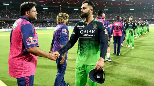 Virat Kohli की ख़ुशी का जीत के बाद नहीं रहा ठिकाना, इस खिलाड़ी को पहनाया जीत का ताज