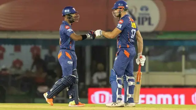 KL Rahul फिर सस्ते में हुए आउट, 257 के स्कोर में बनाए सिर्फ 12 रन, तो फैंस ने किया ट्रोल